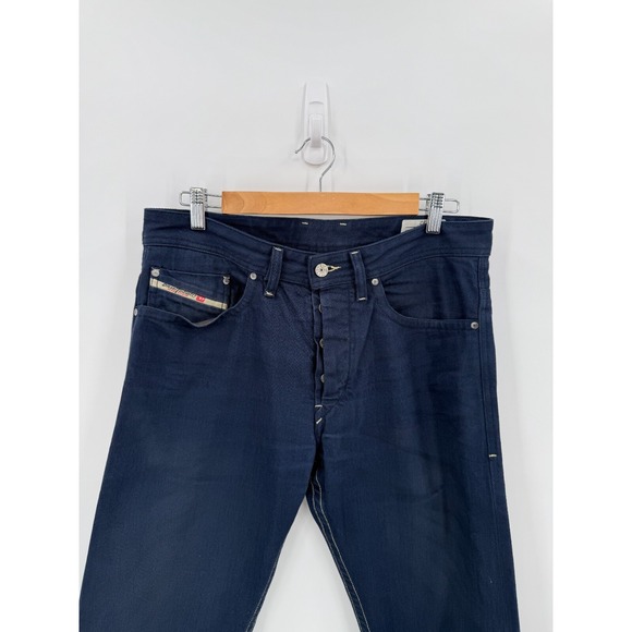 Diesel Mens Dark Blue Braddom Regular Slim Carrot Jeans Size 32 Classic Italy - Picture 2 of 15